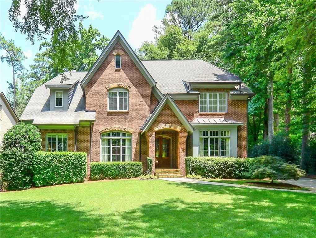 3867 Wieuca Road Ne, Atlanta, Georgia 30342, 5 Bedrooms Bedrooms, ,5 BathroomsBathrooms,Residential,Sold,3867 Wieuca Road Ne,5953984