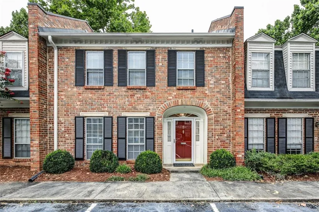 5 Palace Green Place Nw, Atlanta, Georgia 30318, 3 Bedrooms Bedrooms, ,2 BathroomsBathrooms,Residential,Sold,5 Palace Green Place Nw,5867073