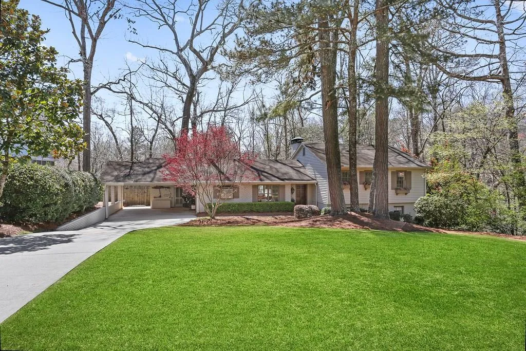 425 Forest Valley Road, Sandy Springs, Georgia 30342, 4 Bedrooms Bedrooms, ,3 BathroomsBathrooms,Residential,Sold,425 Forest Valley Road,5983920