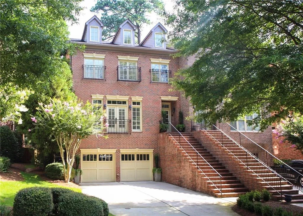 622 Timm Valley Road Ne Unit A, Atlanta, Georgia 30305, 3 Bedrooms Bedrooms, ,3 BathroomsBathrooms,Residential,Sold,622 Timm Valley Road Ne Unit A,5873789