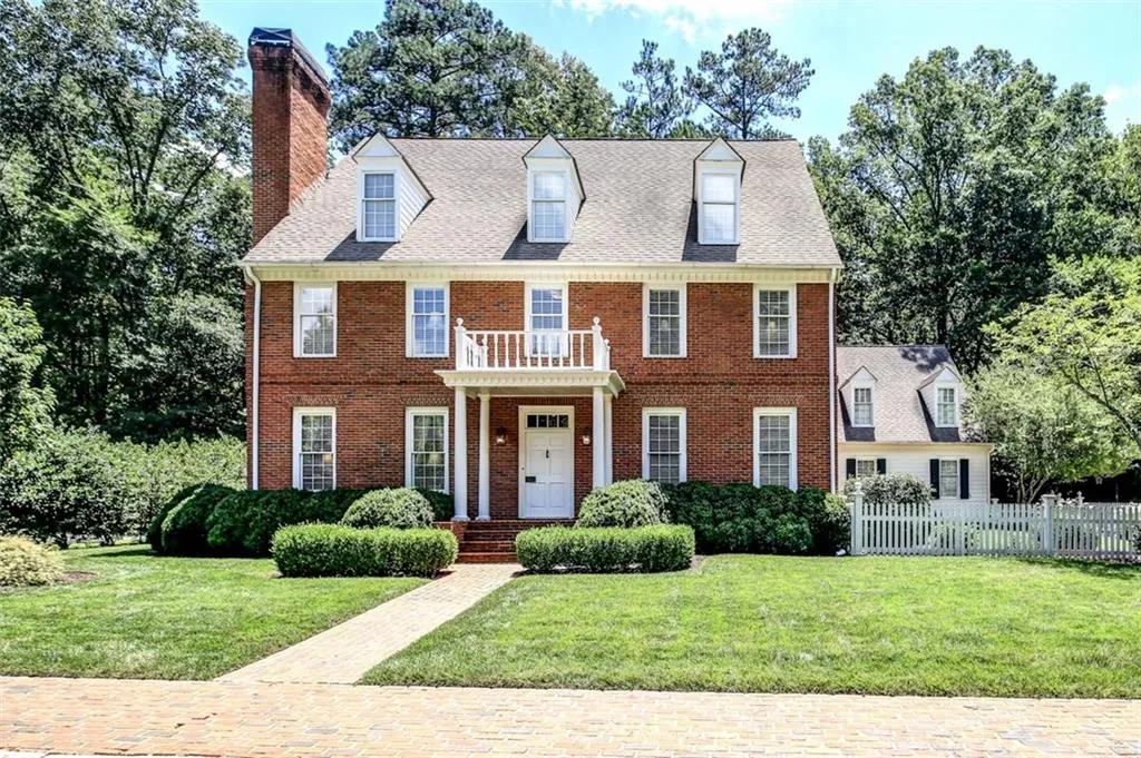 5 Albemarle Drive Nw, Atlanta, Georgia 30327, 5 Bedrooms Bedrooms, ,4 BathroomsBathrooms,Residential,Sold,5 Albemarle Drive Nw,5877509