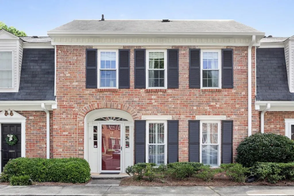 13 Palace Green Place Nw Unit 13, Atlanta, Georgia 30318, 3 Bedrooms Bedrooms, ,2 BathroomsBathrooms,Residential,Sold,13 Palace Green Place Nw Unit 13,5895052