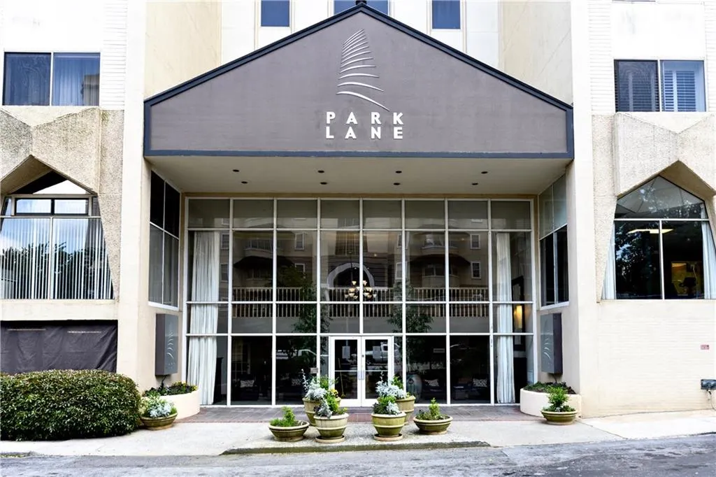 2479 Peachtree Road Ne Unit 911, Atlanta, Georgia 30305, 1 Bedroom Bedrooms, ,1 BathroomBathrooms,Residential,Sold,2479 Peachtree Road Ne Unit 911,6007575