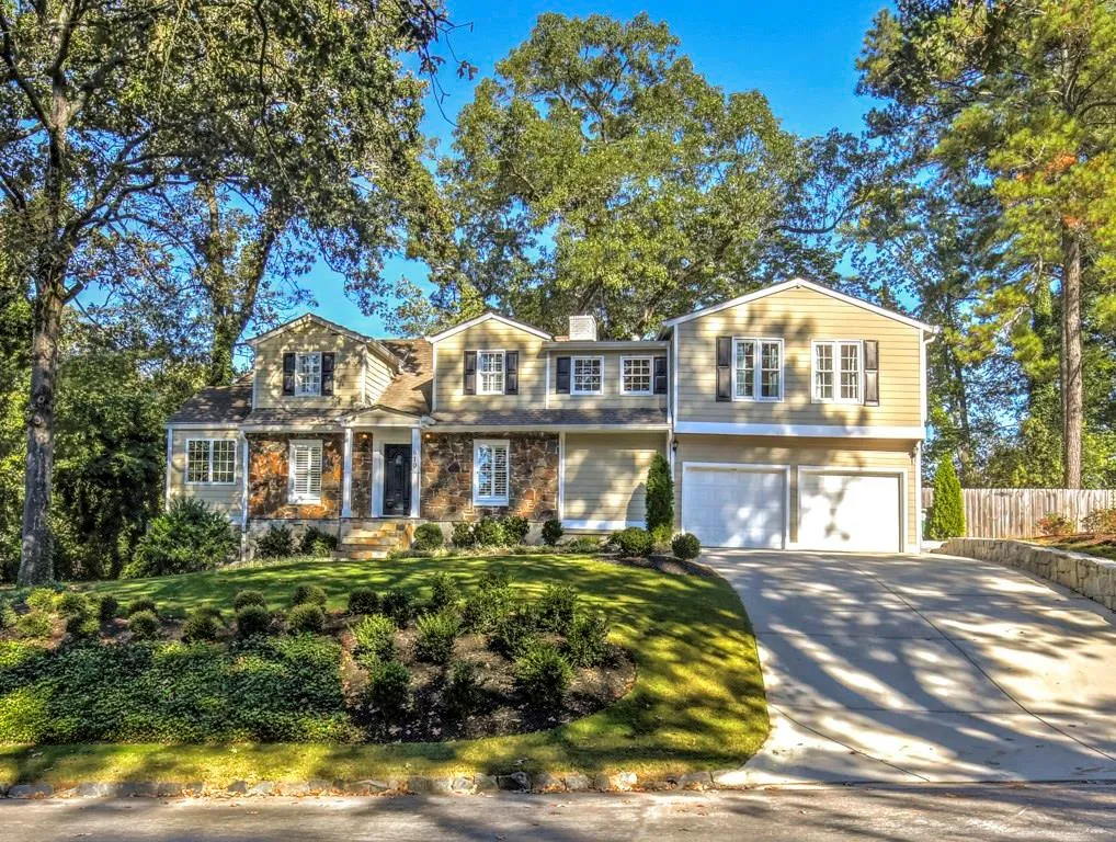 610 Darlington Road Ne, Atlanta, Georgia 30305, 4 Bedrooms Bedrooms, ,2 BathroomsBathrooms,Residential,Sold,610 Darlington Road Ne,5915679