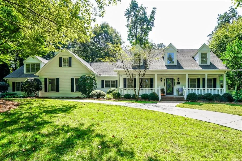 4407 Reid Lane Nw, Atlanta, Georgia 30327, 4 Bedrooms Bedrooms, ,3 BathroomsBathrooms,Residential,Sold,4407 Reid Lane Nw,5918674