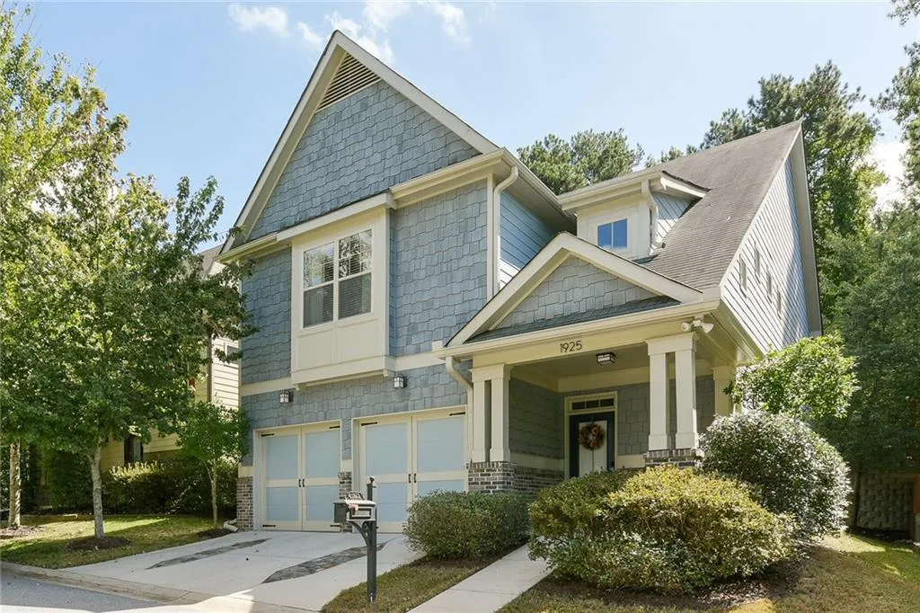 1925 Brantley Walk Lane Nw, Atlanta, Georgia 30318, 3 Bedrooms Bedrooms, ,2 BathroomsBathrooms,Residential,Sold,1925 Brantley Walk Lane Nw,5918498