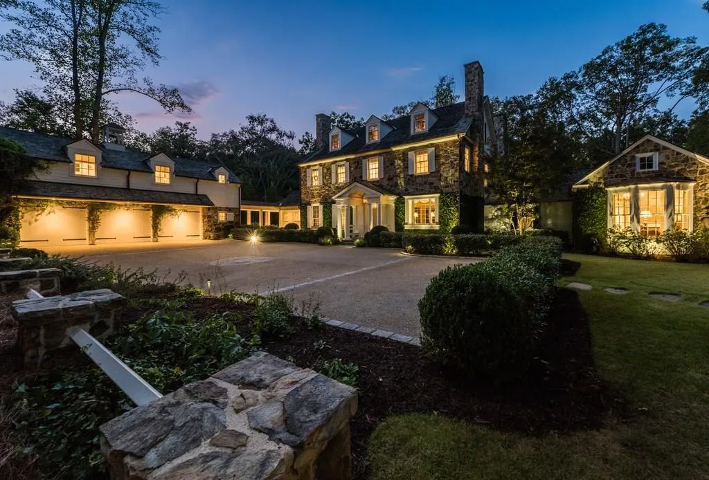 1035 Nawench Drive Nw, Atlanta, Georgia 30327, 6 Bedrooms Bedrooms, ,6 BathroomsBathrooms,Residential,Sold,1035 Nawench Drive Nw,5924277