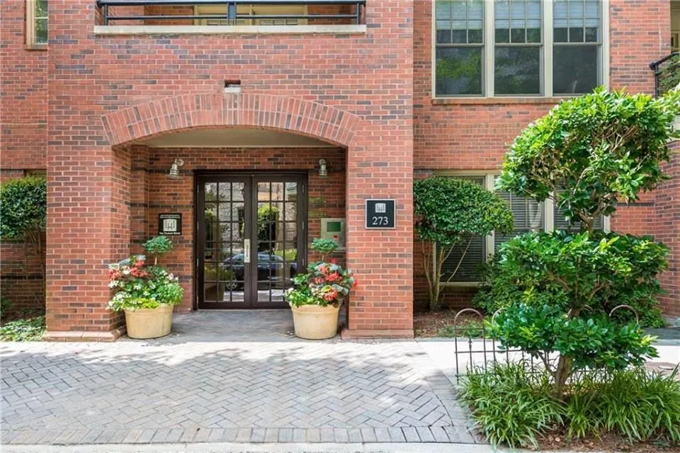 273 12th Street Ne Unit 420, Atlanta, Georgia 30309, 2 Bedrooms Bedrooms, ,2 BathroomsBathrooms,Residential,Sold,273 12th Street Ne Unit 420,5953392