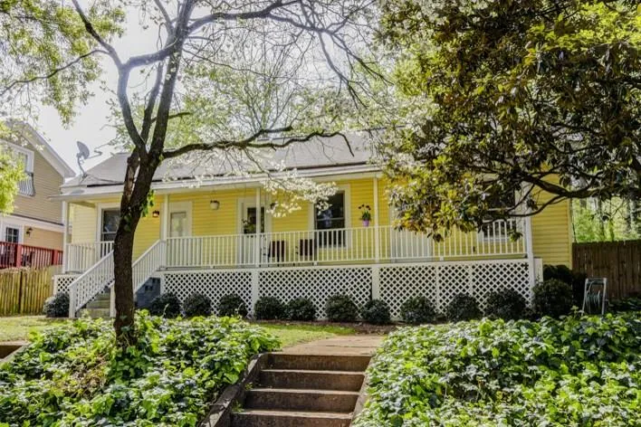 2964 Layton Avenue Nw, Atlanta, Georgia 30318, 2 Bedrooms Bedrooms, ,1 BathroomBathrooms,Residential,Sold,2964 Layton Avenue Nw,5959536