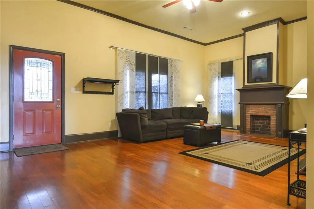 1039 Longley Avenue Nw, Atlanta, Georgia 30318, 3 Bedrooms Bedrooms, ,3 BathroomsBathrooms,Residential,Sold,1039 Longley Avenue Nw,5966938