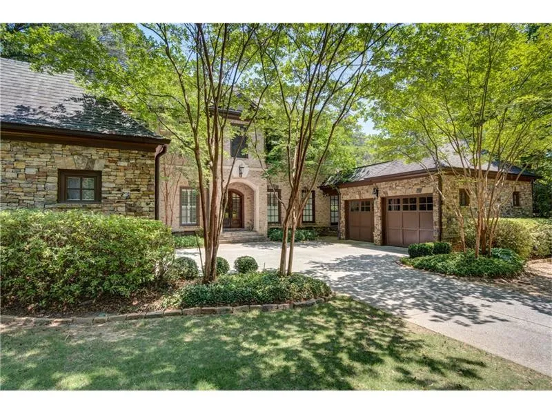 2807 Mabry Road, Brookhaven, Georgia 30319, 5 Bedrooms Bedrooms, ,5 BathroomsBathrooms,Residential,Sold,2807 Mabry Road,5970887