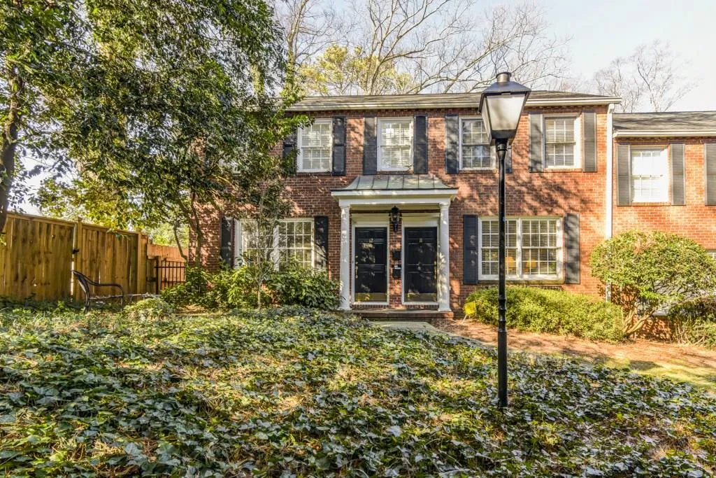 99 Sheridan Drive Ne Unit 11, Atlanta, Georgia 30305, 2 Bedrooms Bedrooms, ,1 BathroomBathrooms,Residential,Sold,99 Sheridan Drive Ne Unit 11,5958384