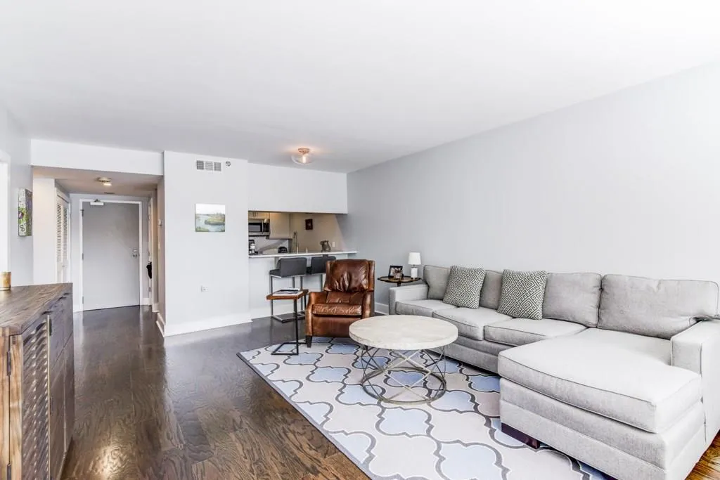 1130 Piedmont Avenue Ne Unit 805, Atlanta, Georgia 30309, 1 Bedroom Bedrooms, ,1 BathroomBathrooms,Residential,Sold,1130 Piedmont Avenue Ne Unit 805,5969135