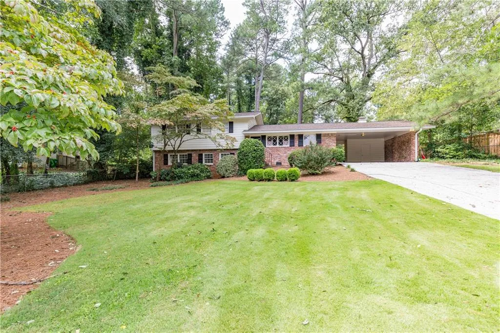 4064 Navajo Trail Ne, Brookhaven, Georgia 30319, 4 Bedrooms Bedrooms, ,2 BathroomsBathrooms,Residential,Sold,4064 Navajo Trail Ne,5970266