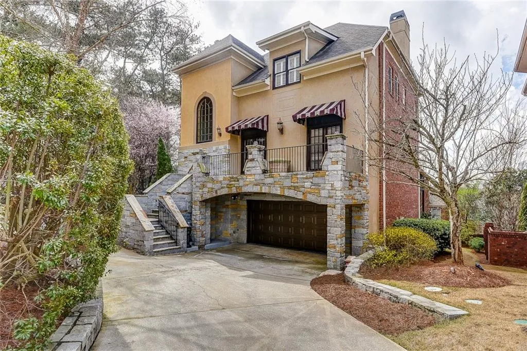 1044 Fairway Estates Ne, Brookhaven, Georgia 30319, 4 Bedrooms Bedrooms, ,3 BathroomsBathrooms,Residential,Sold,1044 Fairway Estates Ne,5971913