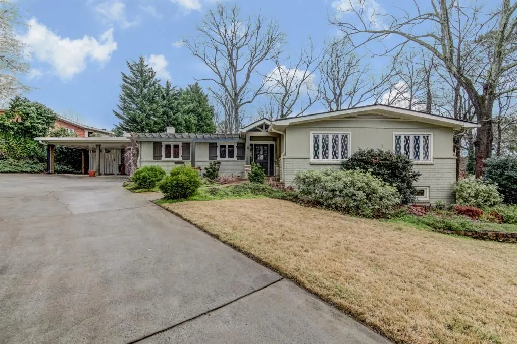 3611 Tanglewood Drive Se, Atlanta, Georgia 30339, 3 Bedrooms Bedrooms, ,2 BathroomsBathrooms,Residential,Sold,3611 Tanglewood Drive Se,5970895