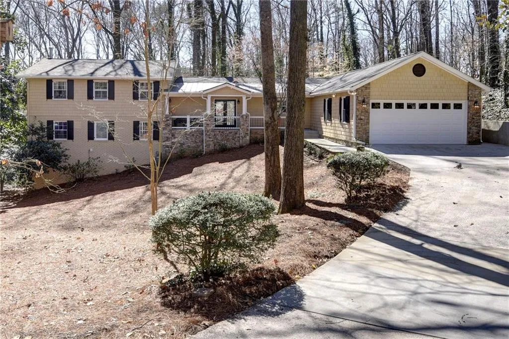4113 Ashwoody Trail Ne, Brookhaven, Georgia 30319, 5 Bedrooms Bedrooms, ,3 BathroomsBathrooms,Residential,Sold,4113 Ashwoody Trail Ne,5973191