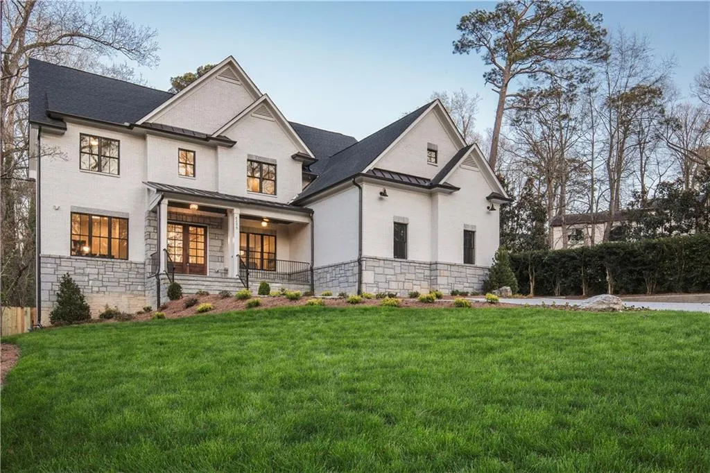 4225 Wieuca Road Ne, Atlanta, Georgia 30342, 6 Bedrooms Bedrooms, ,6 BathroomsBathrooms,Residential,Sold,4225 Wieuca Road Ne,5973452