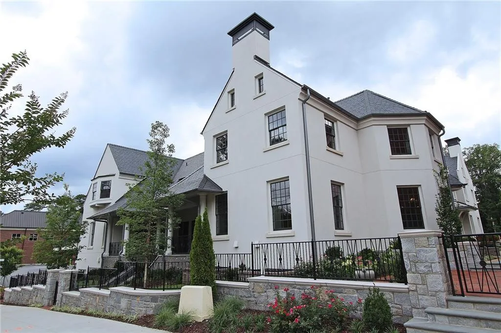 201 Dovecrest Drive, Atlanta, Georgia 30305, 5 Bedrooms Bedrooms, ,5 BathroomsBathrooms,Residential,Sold,201 Dovecrest Drive,5691431