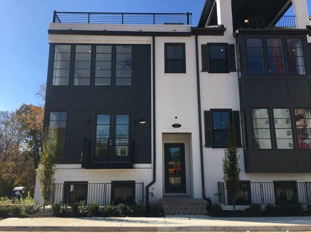 4510 Collins Avenue Unit 9, Atlanta, Georgia 30342, 4 Bedrooms Bedrooms, ,4 BathroomsBathrooms,Residential,Sold,4510 Collins Avenue Unit 9,5695520