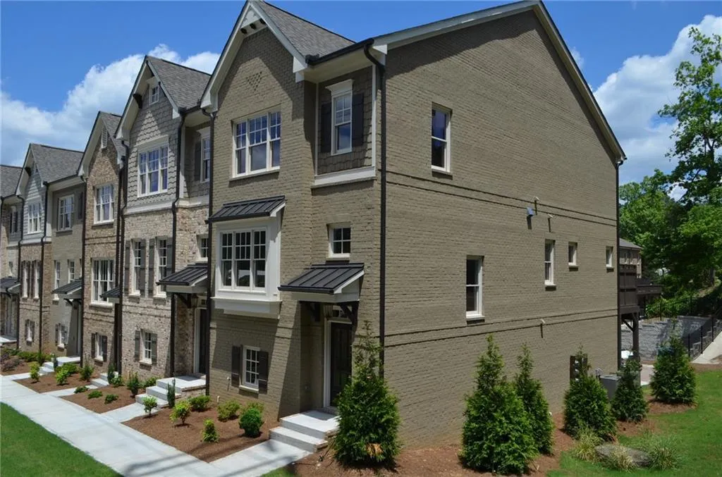 4000 Chastain Preserve Way, Atlanta, Georgia 30342, 3 Bedrooms Bedrooms, ,3 BathroomsBathrooms,Residential,Sold,4000 Chastain Preserve Way,5715587