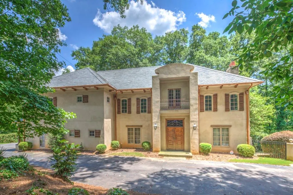2875 Ridgewood Circle Nw, Atlanta, Georgia 30327, 5 Bedrooms Bedrooms, ,5 BathroomsBathrooms,Residential,Sold,2875 Ridgewood Circle Nw,5721342