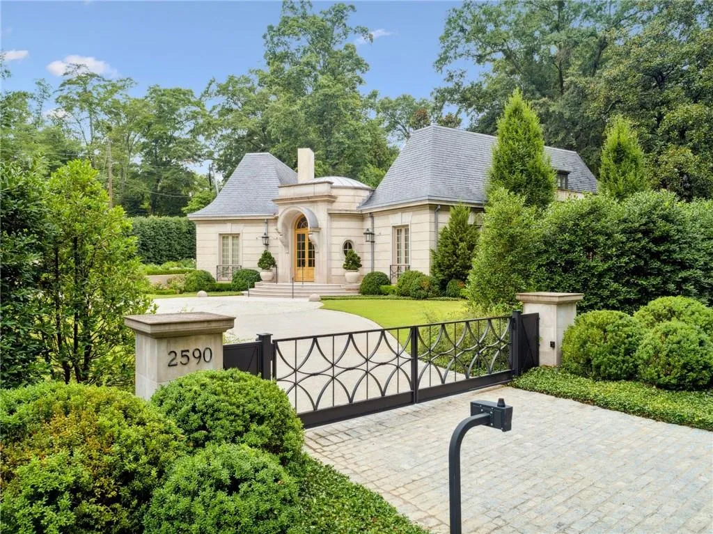 2590 Rivers Road Nw, Atlanta, Georgia 30305, 3 Bedrooms Bedrooms, ,4 BathroomsBathrooms,Residential,Sold,2590 Rivers Road Nw,7103644