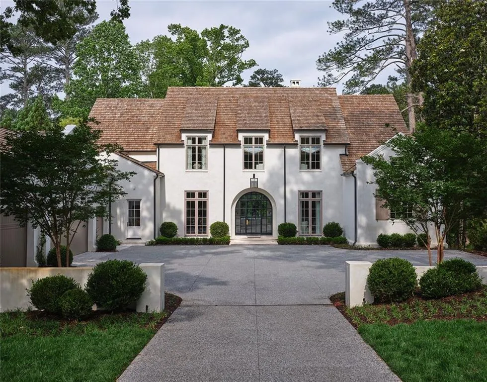 2762 Normandy Drive Nw, Atlanta, Georgia 30305, 5 Bedrooms Bedrooms, ,5 BathroomsBathrooms,Residential,Sold,2762 Normandy Drive Nw,7213937