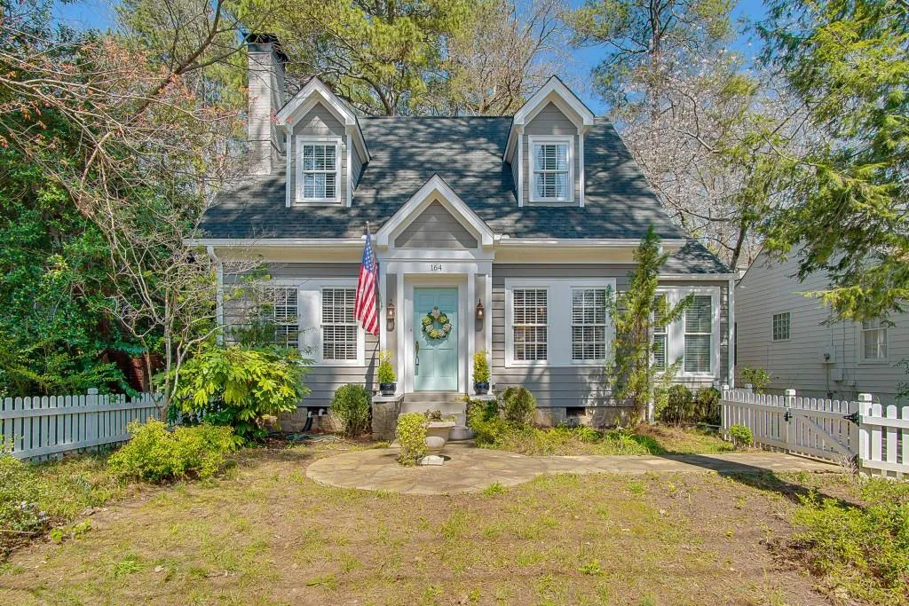164 Peachtree Hills Avenue Ne, Atlanta, Georgia 30305, 3 Bedrooms Bedrooms, ,2 BathroomsBathrooms,Residential,Sold,164 Peachtree Hills Avenue Ne,5979762