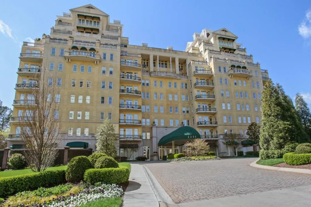 2500 Peachtree Road Nw Unit 701s, Atlanta, Georgia 30305, 3 Bedrooms Bedrooms, ,3 BathroomsBathrooms,Residential,Sold,2500 Peachtree Road Nw Unit 701s,5980608