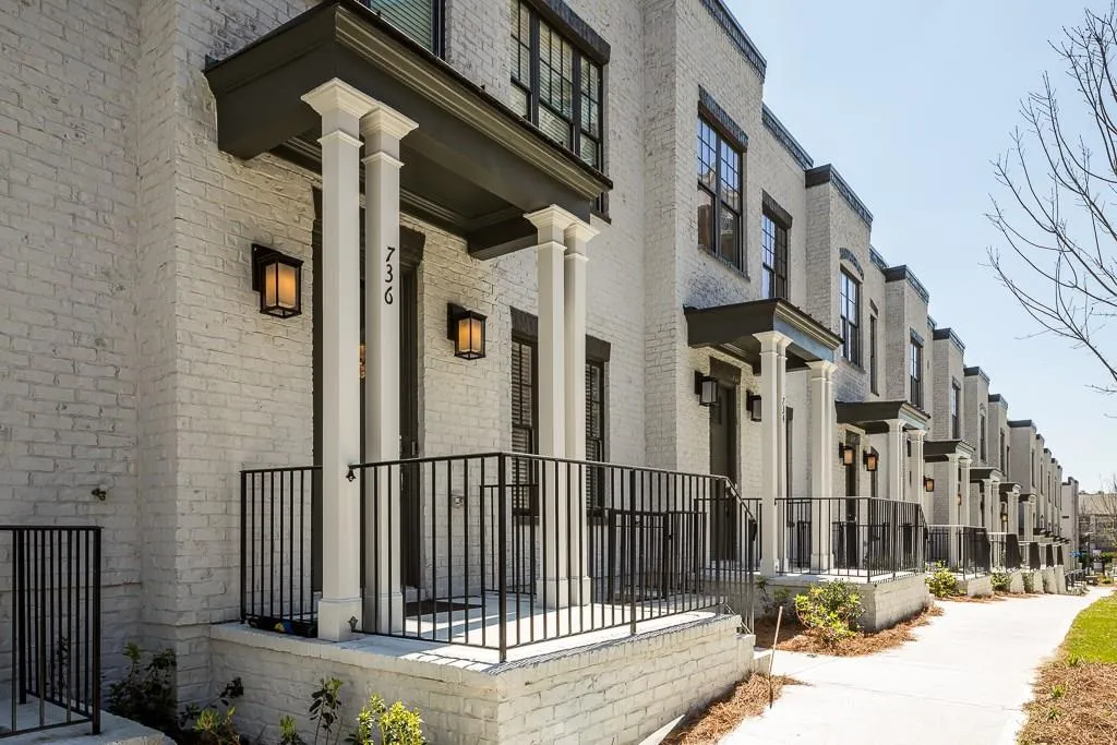 728 Taylor Court Ne Unit 6, Atlanta, Georgia 30324, 3 Bedrooms Bedrooms, ,3 BathroomsBathrooms,Residential,Sold,728 Taylor Court Ne Unit 6,5985564