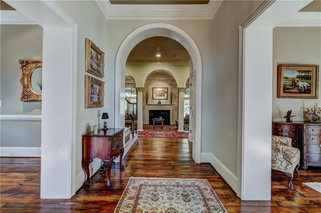 340 Franklin Road Ne, Sandy Springs, Georgia 30342, 6 Bedrooms Bedrooms, ,5 BathroomsBathrooms,Residential,Sold,340 Franklin Road Ne,6010040