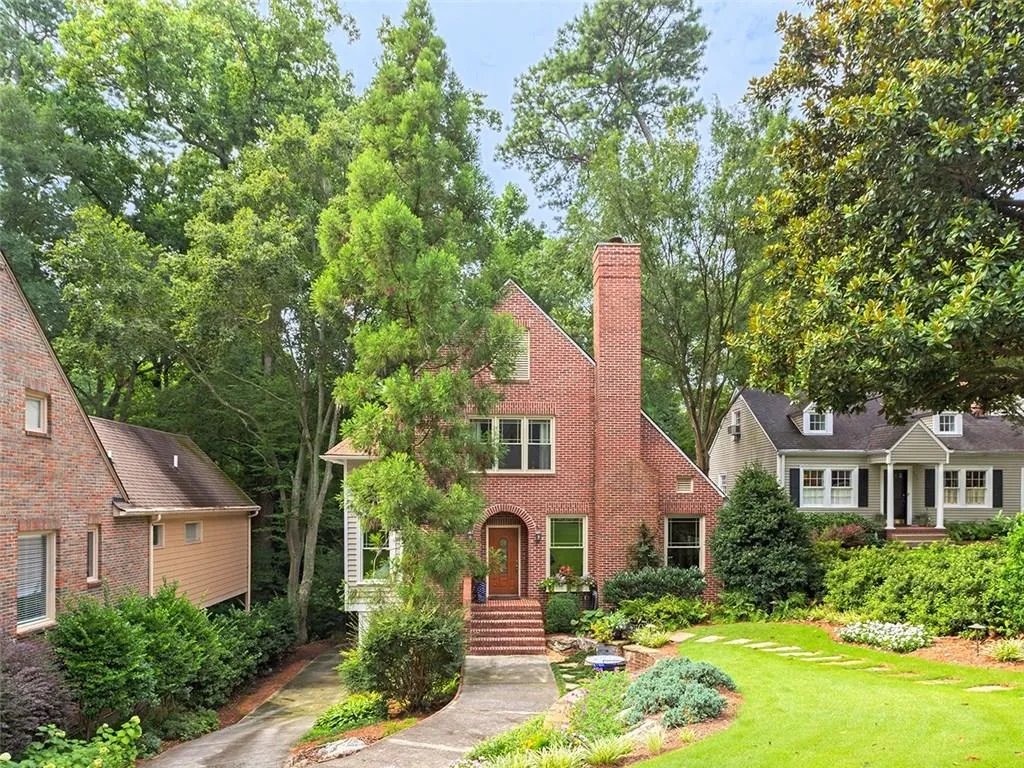 361 Delmont Drive Ne, Atlanta, Georgia 30305, 3 Bedrooms Bedrooms, ,2 BathroomsBathrooms,Residential,Sold,361 Delmont Drive Ne,5884205