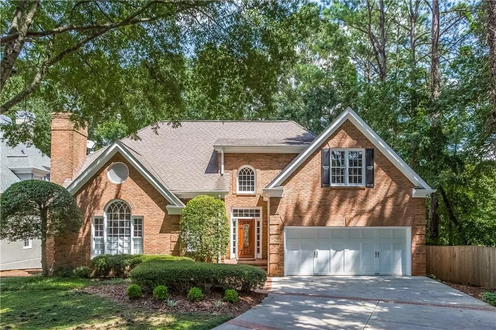 255 Woodchase Close Ne, Sandy Springs, Georgia 30319, 5 Bedrooms Bedrooms, ,5 BathroomsBathrooms,Residential,Sold,255 Woodchase Close Ne,6009054