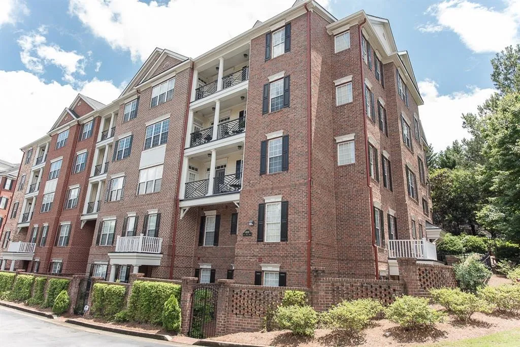 4810 Ivy Ridge Drive Unit 101, Atlanta, Georgia 30339, 2 Bedrooms Bedrooms, ,2 BathroomsBathrooms,Residential,Sold,4810 Ivy Ridge Drive Unit 101,6016667