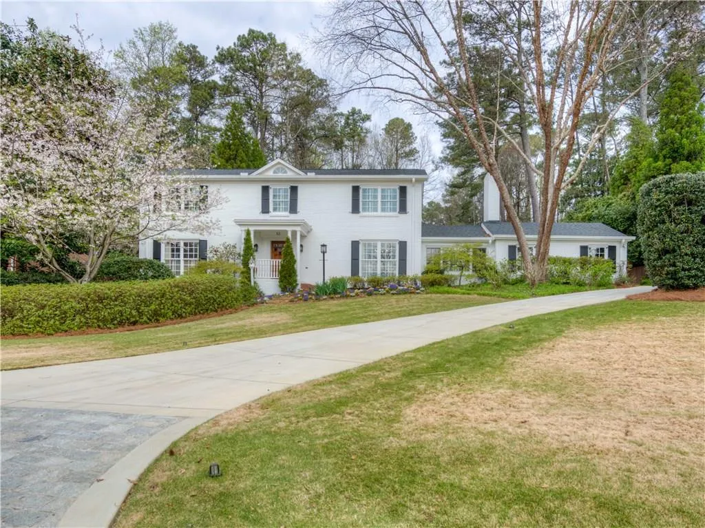 53 Barbara Lane, Atlanta, Georgia 30327, 5 Bedrooms Bedrooms, ,4 BathroomsBathrooms,Residential,Sold,53 Barbara Lane,5984333