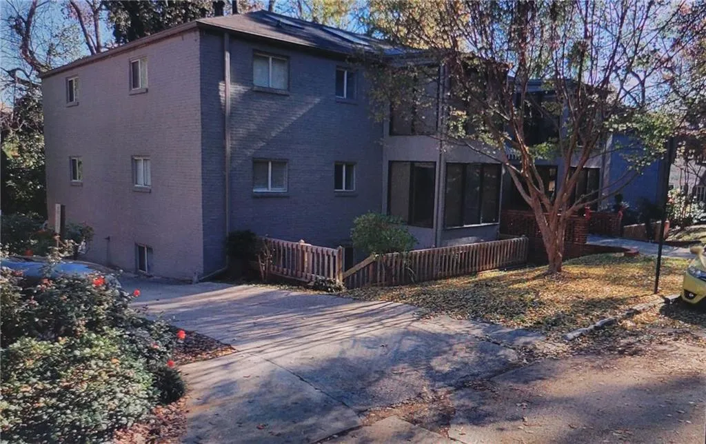 885 Glendale Terrace Ne Unit A3, Atlanta, Georgia 30309, 1 Bedroom Bedrooms, ,1 BathroomBathrooms,Residential,Sold,885 Glendale Terrace Ne Unit A3,7431584