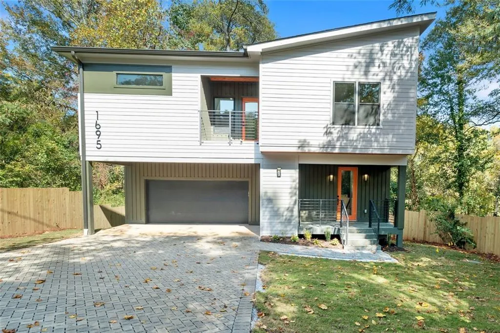 1695 North Avenue Nw, Atlanta, Georgia 30318, 4 Bedrooms Bedrooms, ,3 BathroomsBathrooms,Residential,For Sale,1695 North Avenue Nw,7480294