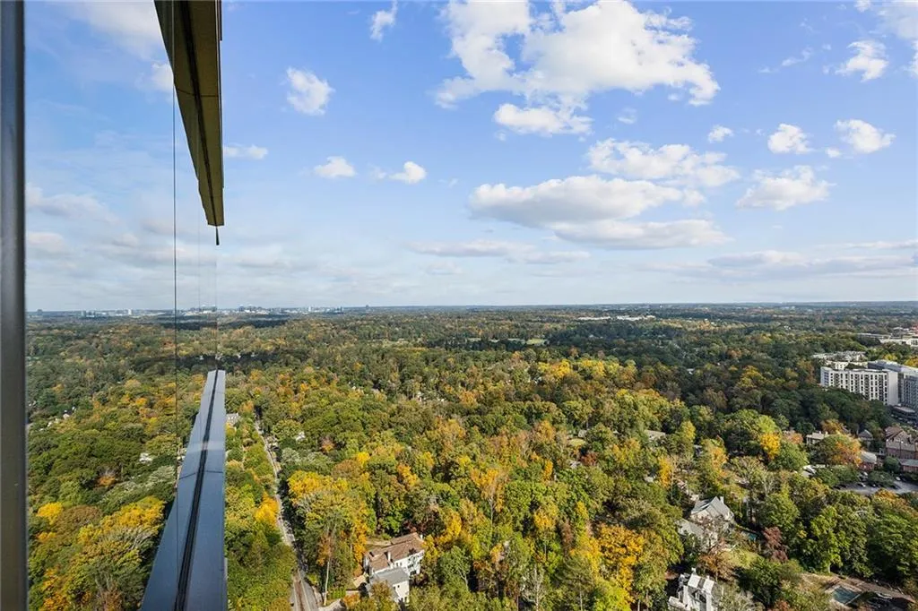 3630 Peachtree Road Ne Unit 3106, Atlanta, Georgia 30326, 1 Bedroom Bedrooms, ,1 BathroomBathrooms,Residential,For Sale,3630 Peachtree Road Ne Unit 3106,7485251