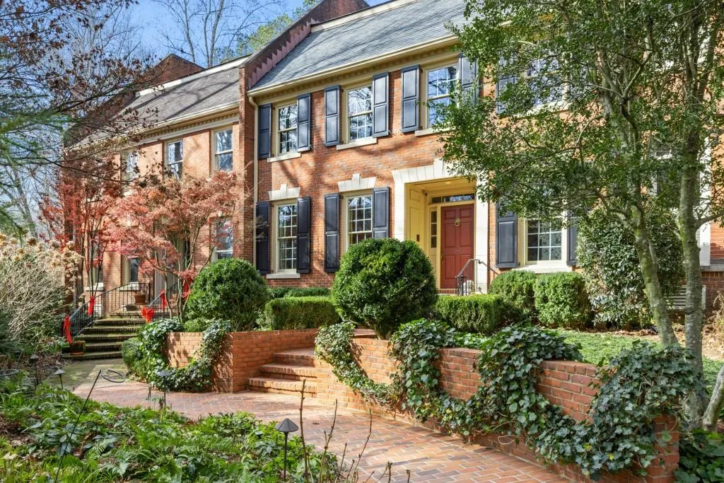 4458 Paces Battle Nw, Atlanta, Georgia 30327, 4 Bedrooms Bedrooms, ,4 BathroomsBathrooms,Residential,Sold,4458 Paces Battle Nw,7499407