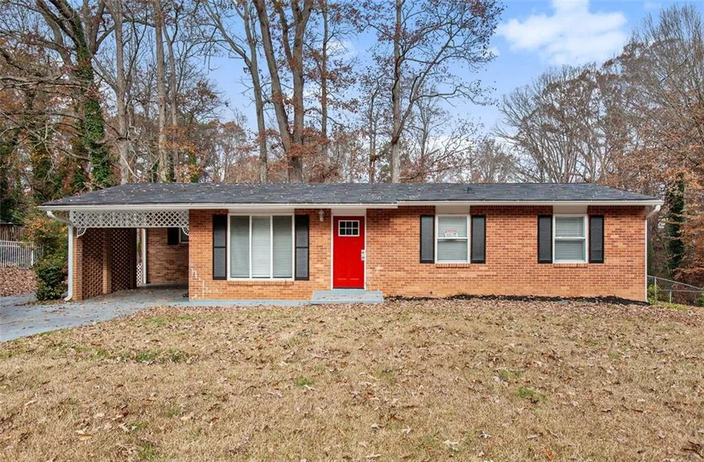 2707 Crescendo Drive Nw, Atlanta, Georgia 30318, 3 Bedrooms Bedrooms, ,1 BathroomBathrooms,Residential,For Sale,2707 Crescendo Drive Nw,7496831