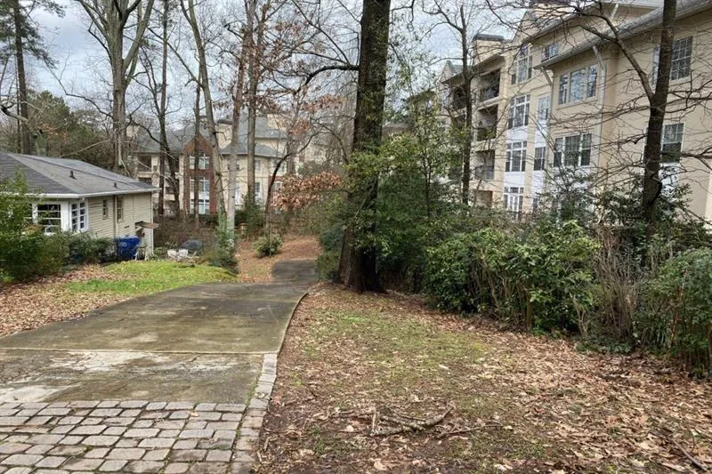 21 Honour Circle Nw, Atlanta, Georgia 30305, ,Land,For Sale,21 Honour Circle Nw,7503889