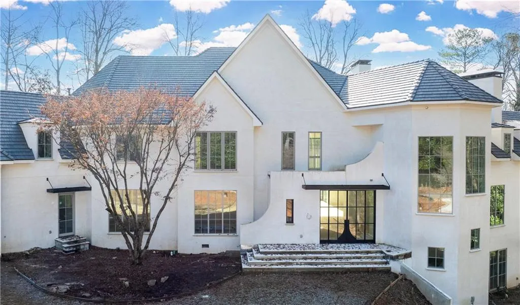 1890 W Paces Ferry Road Nw, Atlanta, Georgia 30327, 6 Bedrooms Bedrooms, ,7 BathroomsBathrooms,Residential,For Sale,1890 W Paces Ferry Road Nw,7503183
