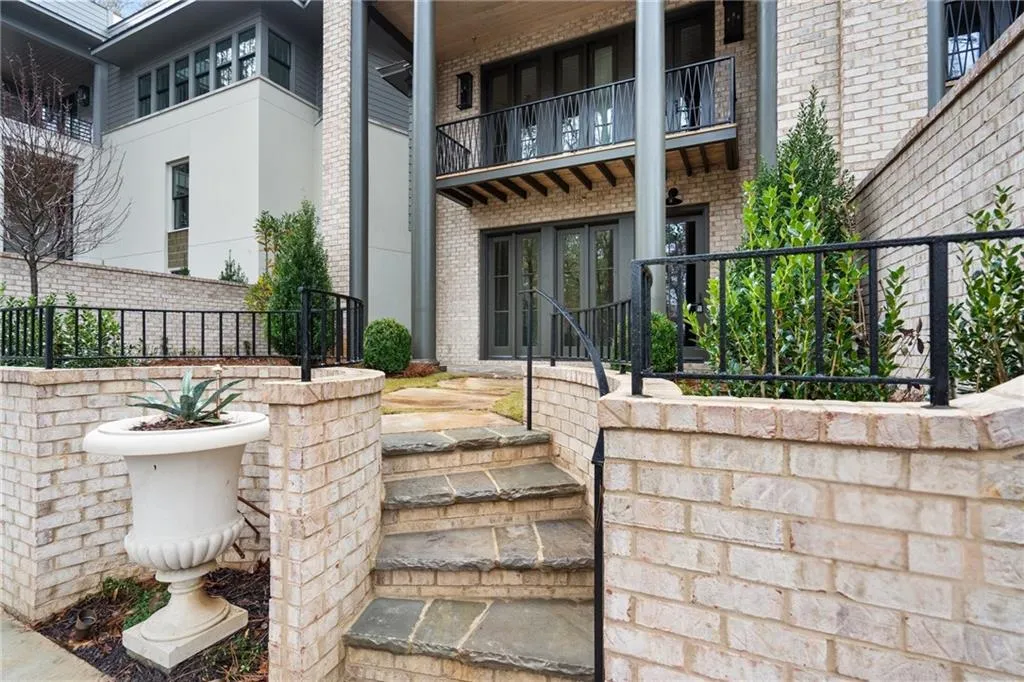92 Sheridan Drive, Atlanta, Georgia 30305, 4 Bedrooms Bedrooms, ,3 BathroomsBathrooms,Residential,Sold,92 Sheridan Drive,7510715