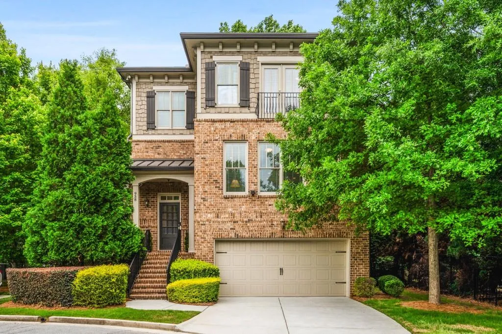 938 Canterbury Lane, Atlanta, Georgia 30324, 4 Bedrooms Bedrooms, ,3 BathroomsBathrooms,Residential,Sold,938 Canterbury Lane,7520399