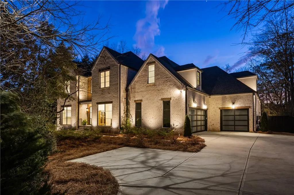 5060 Lake Forrest Drive, Atlanta, Georgia 30342, 7 Bedrooms Bedrooms, ,7 BathroomsBathrooms,Residential,Sold,5060 Lake Forrest Drive,7525230