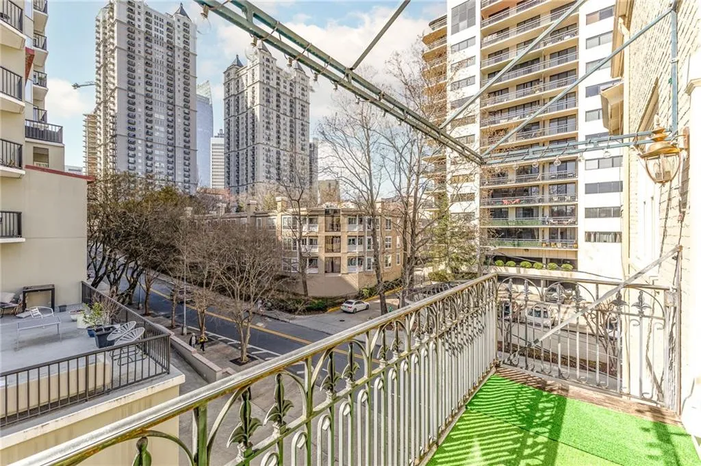 1116 Piedmont Avenue Ne Unit 12, Atlanta, Georgia 30309, 3 Bedrooms Bedrooms, ,3 BathroomsBathrooms,Residential,For Sale,1116 Piedmont Avenue Ne Unit 12,7536532