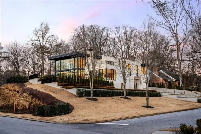 14 Lake Forrest Lane, Atlanta, Georgia 30342, 7 Bedrooms Bedrooms, ,7 BathroomsBathrooms,Residential,Sold,14 Lake Forrest Lane,7540902