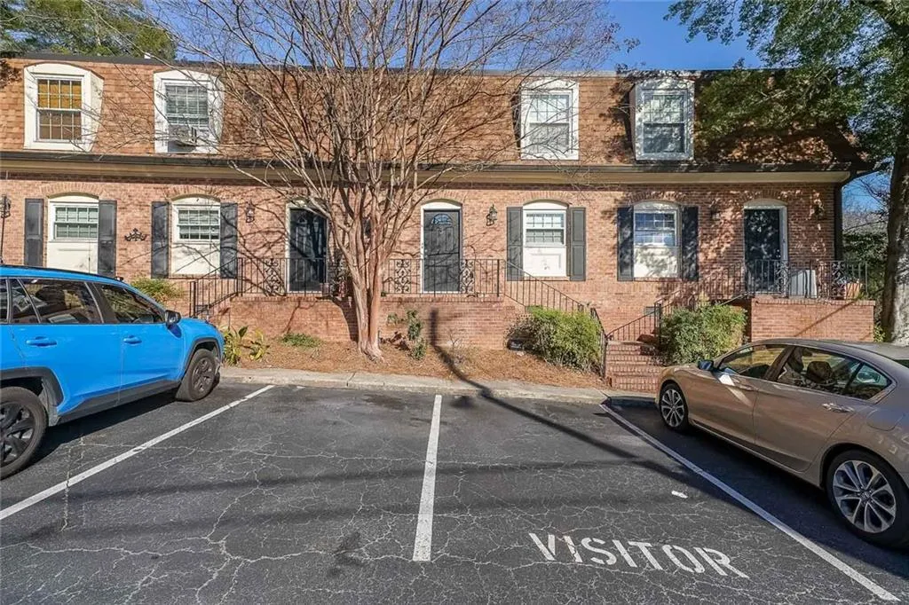 1261 Lavista Road Ne Unit B3, Atlanta, Georgia 30324, 2 Bedrooms Bedrooms, ,2 BathroomsBathrooms,Residential,For Sale,1261 Lavista Road Ne Unit B3,7541398