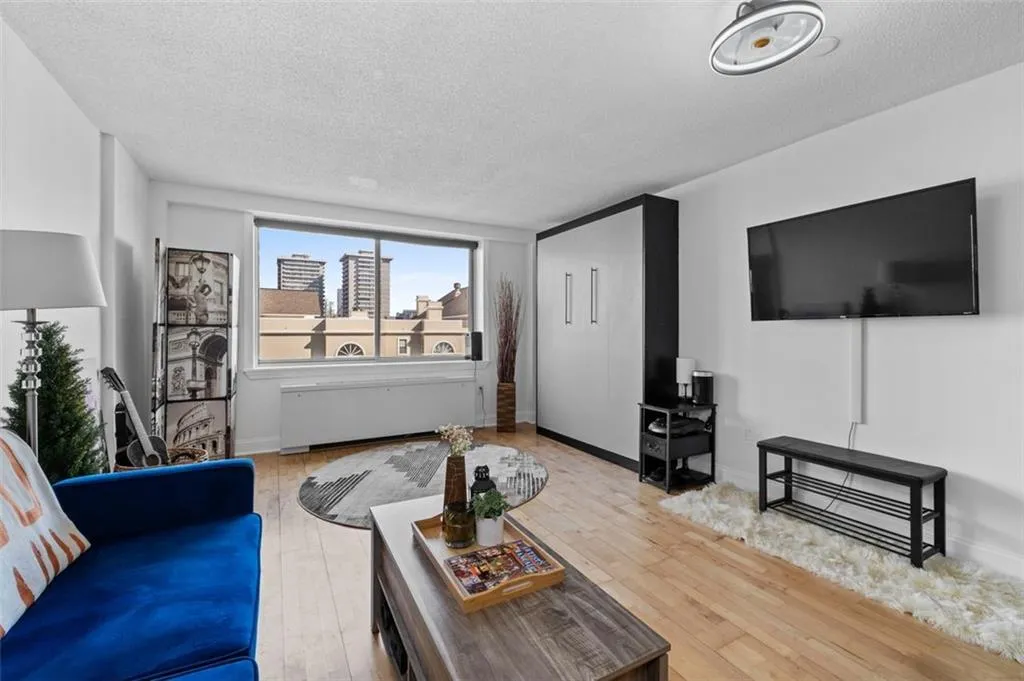 2479 Peachtree Road Ne Unit 912, Atlanta, Georgia 30305, 1 Bedroom Bedrooms, ,1 BathroomBathrooms,Residential,For Sale,2479 Peachtree Road Ne Unit 912,7541204